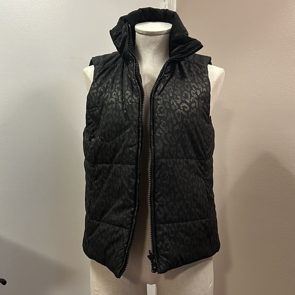 Ralph Lauren Reversible Puffer Vest size M - Picture 13 of 15